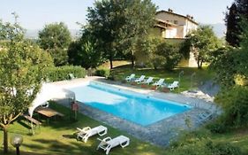 Rustic Holiday Home in Citt di Castello with Swimming Pool