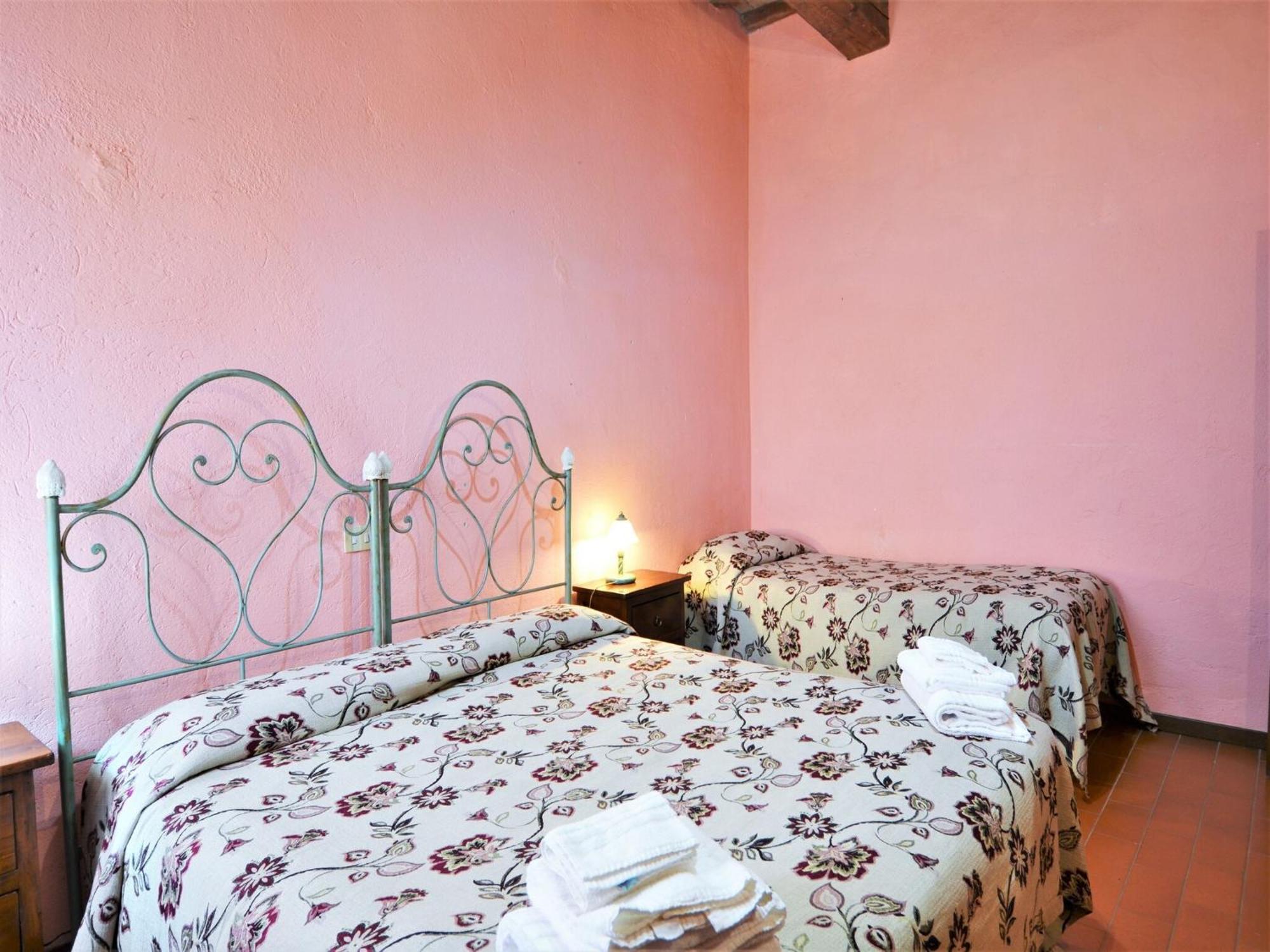 Rustic Holiday Home in Citt di Castello with Swimming Pool Città di Castello Esterno foto
