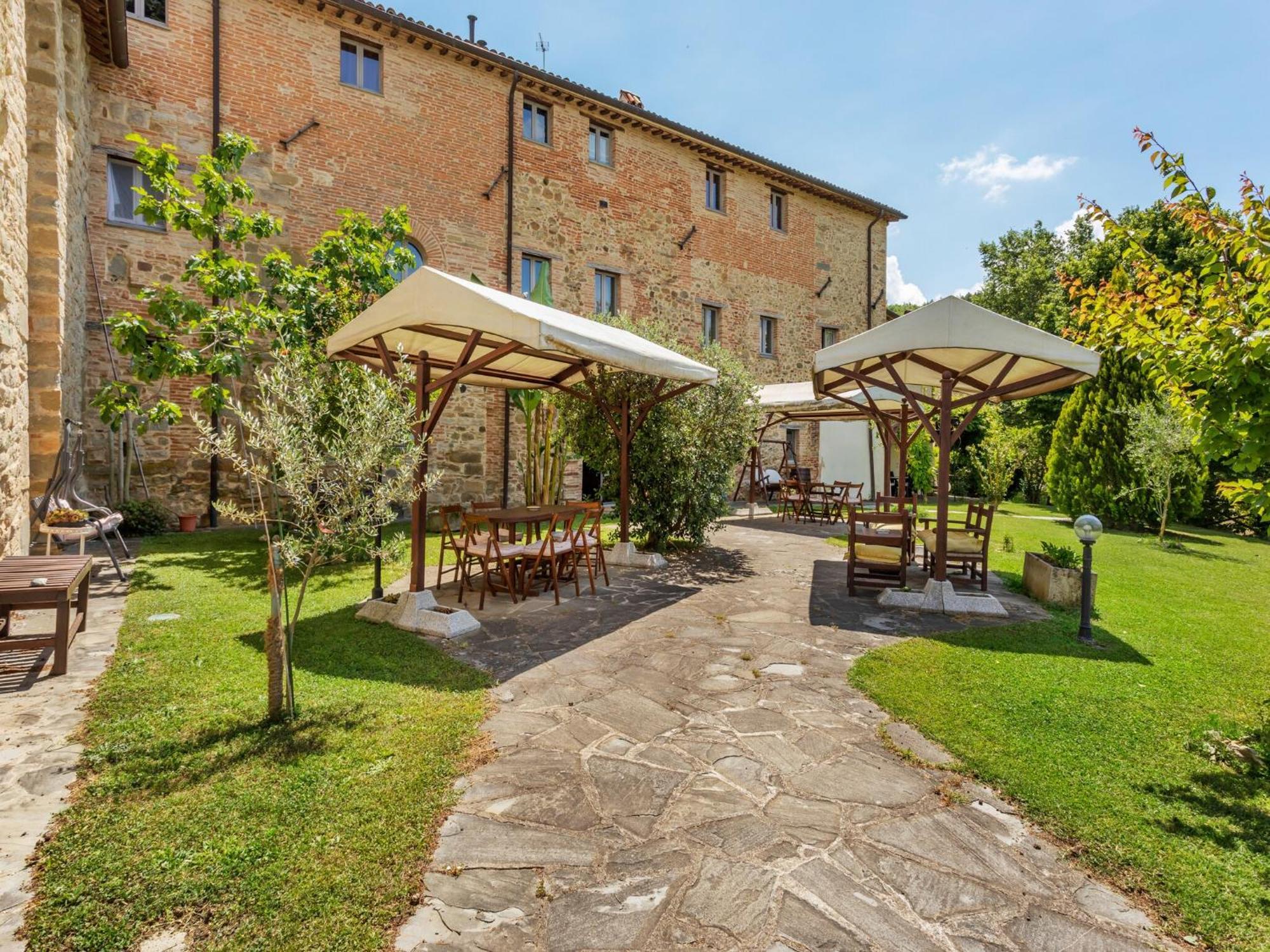 Rustic Holiday Home in Citt di Castello with Swimming Pool Città di Castello Esterno foto